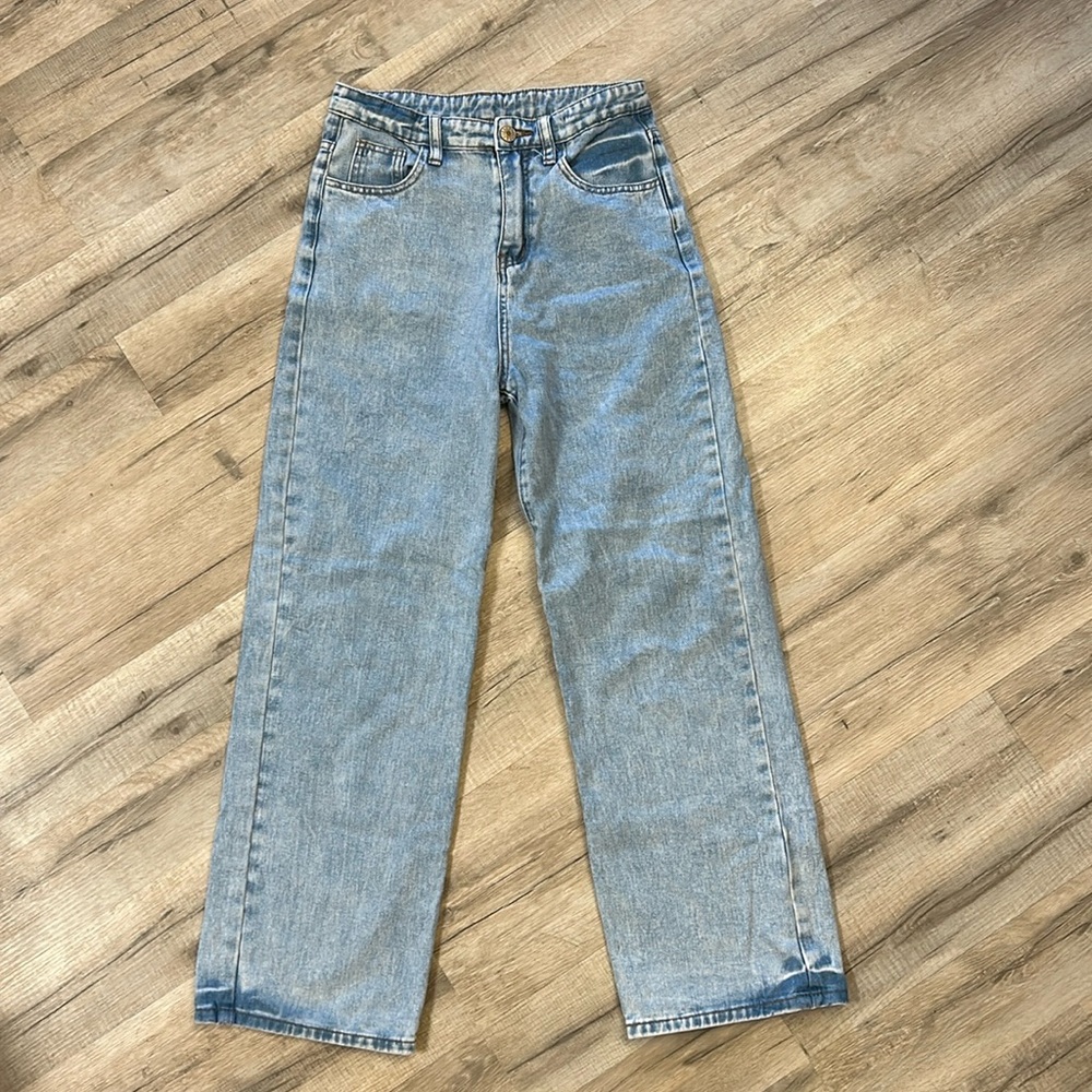 Light Wash SHEIN Jeans 26” Waist EUC